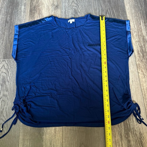 Navy Blue Women’s Plus Size Blouse Size 2x LAURA Plus - Picture 8 of 8